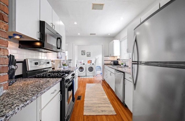 Family Friendly 4BR Charmer w/ Games & Sunny Yard