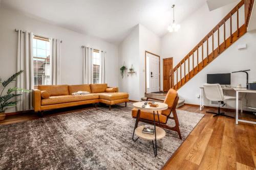 Family Friendly and quite 2 bedroom Condo Close to Fun
