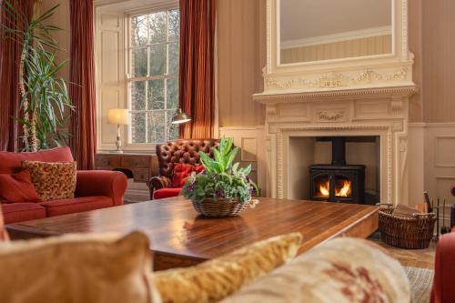 Family friendly, big beautiful 17th Century house