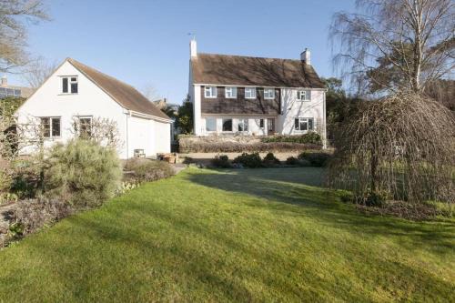 Family friendly Cotswold home