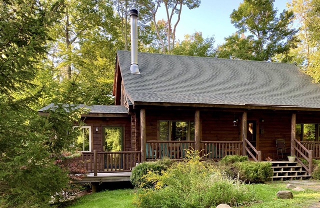 Family-friendly cabin in the Catskill Mountains near Phoenicia/Belleayre/Hunter