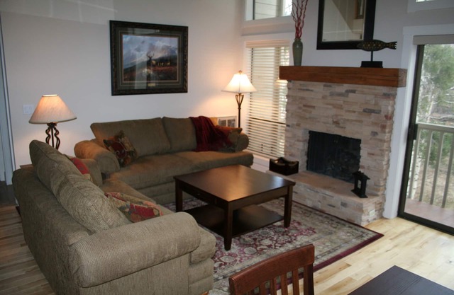 Family Friendly Close to Dollar Mountain