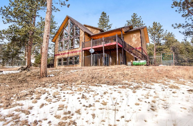 Family-Friendly Estate with Alfresco Deck & Pool Table Game Room - Dogs Welcome