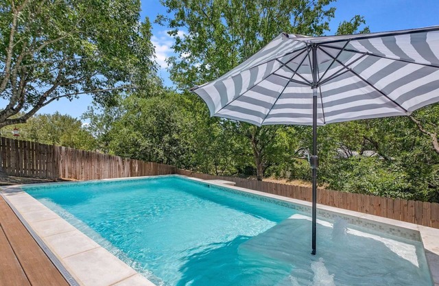 Family Friendly, Heated Pool