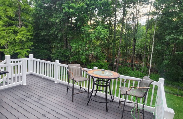 Family-friendly intracoastal Waterway retreat, minutes to downtown Myrtle Beach