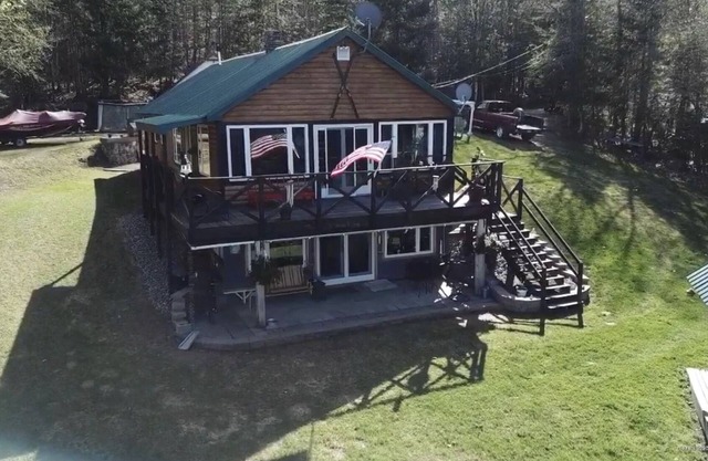 Family-Friendly Lake House & Hunters Lodging