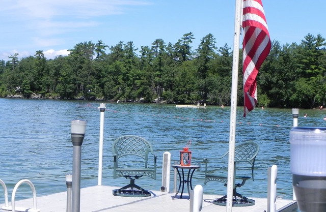 Family Friendly Lake Winnipesaukee Water Front.Boat launch across the street