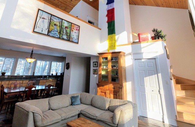family friendly lakefront chalet