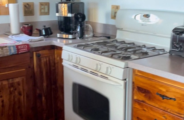Family Friendly Lakefront Home on North Twin Lake