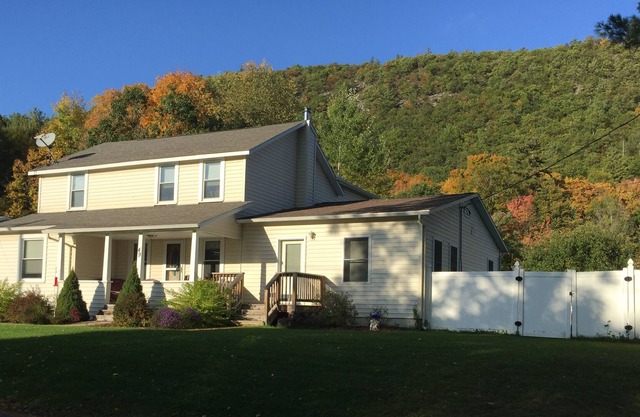 Family Friendly Mountain View home now open for winter dates Gore Mt 25 min