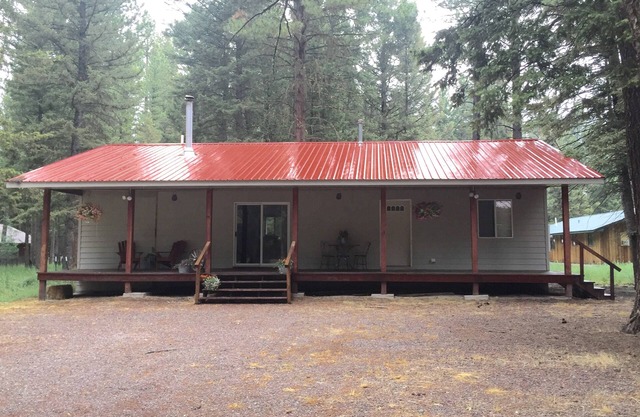 Family- Friendly Mountain Getaway In Lincoln, Montana