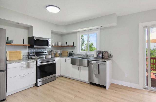 Family-Friendly Retreat near Cornell & Downtown