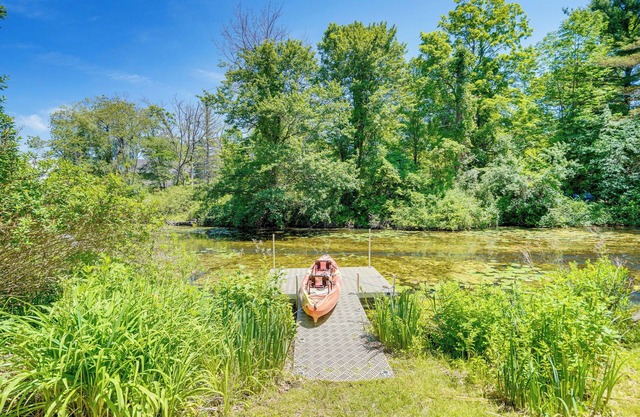 Family-Friendly Richmond Cottage w/Private Yard