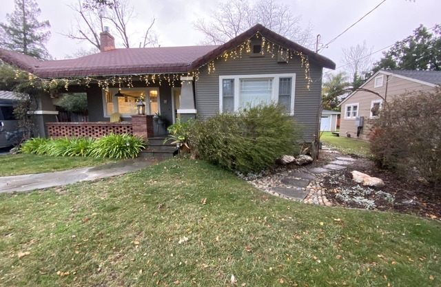 Family-friendly Silicon Valley home with luxury amenities, convenient access.