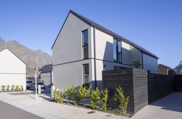 Family Friendly, Stylish & Modern Home, Mountain View, Free Wi-fi