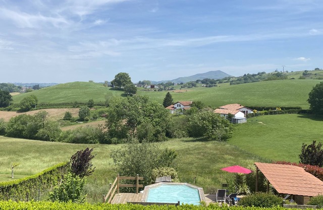 Family Friendly, Swimming pool, Air conditioned, Quiet, Pastoral