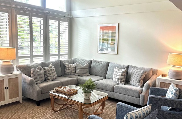 Family-Friendly Townhome with Resort Amenities Included - 1/2 Mile to Beach