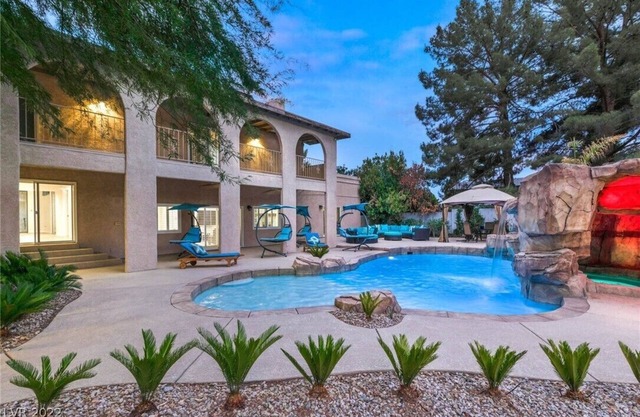 Family Fun Oasis with Pool, BBQ & Game Room