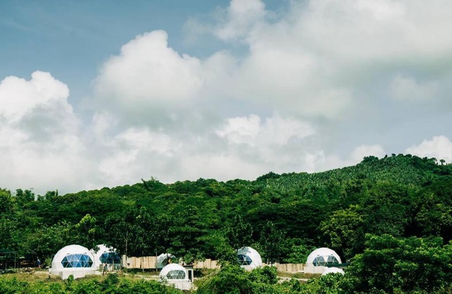 Family Getaway Dome Glamping w/ Private Hotspring
