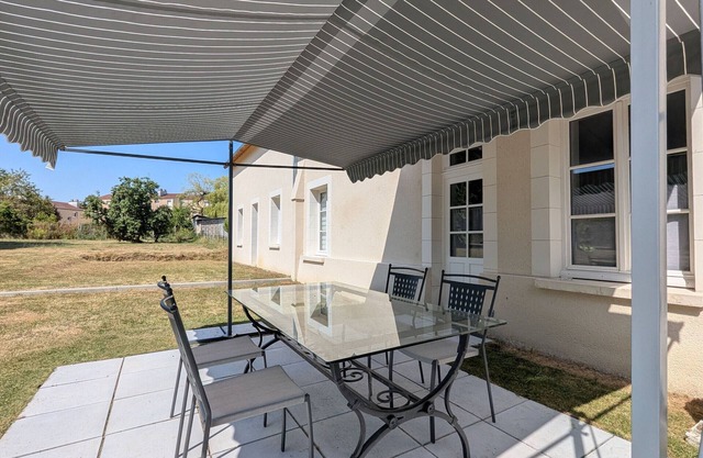 Family Getaway Near Château de Valençay with Private Terrace