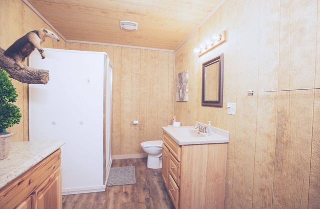 Family/Group sized area 4000 sq ' with large entertaining room with fireplace!