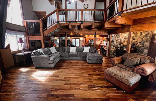 Family Haven in Graeagle CA w/King Bed Suite