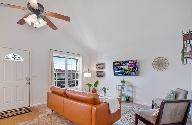 Family Haven: Inviting 3 Bedroom, 2 Bathroom Home with a Safe Fenced Backyard