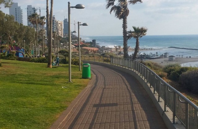 FAMILY HOLIDAYS and COMFORT = close BEACH and CITY CENTER