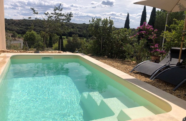 Family home at the entrance to Golf de Vacquerolles in Nîmes.