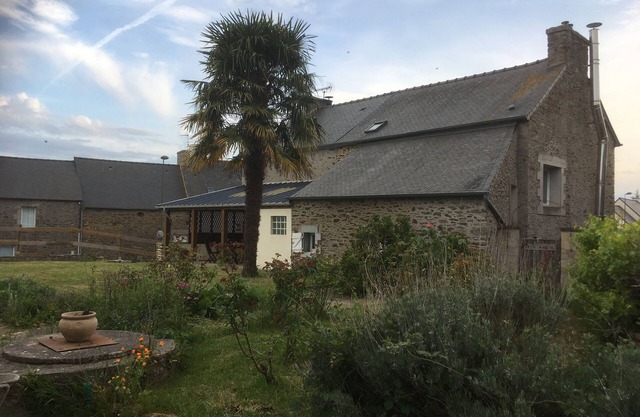 Family home between Dinard and Dinan