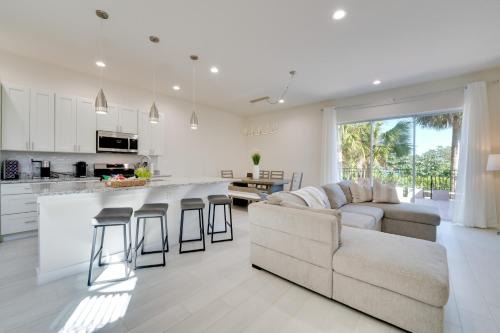 Family Home Near Disney with Patio and Pool Access