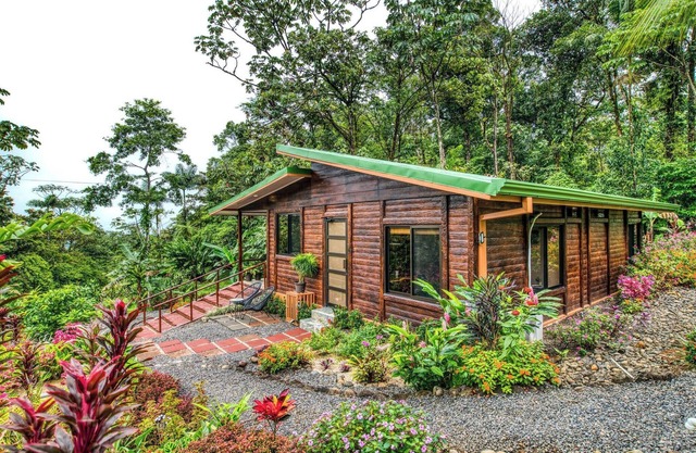 Family Home - Pura Vidaville