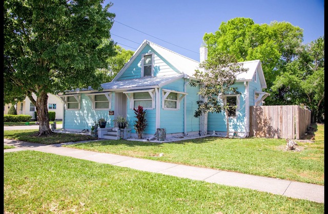 Family Home w/ Private Pool & Yard Only 24 Mi to Disney!