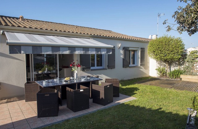 Family house for 6 with garden