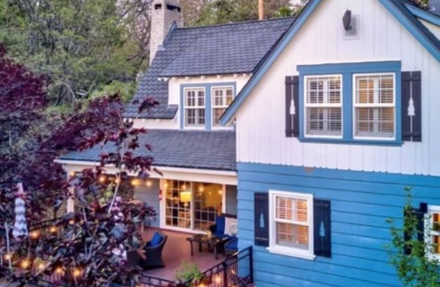 Family Lake House, Two Minute Walk to Lake