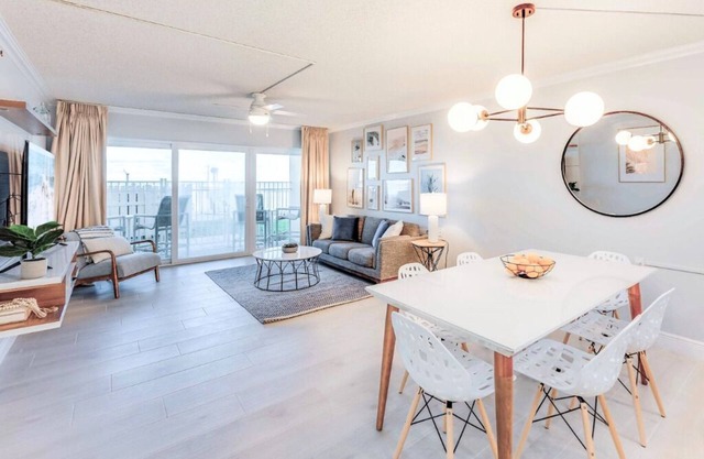 Family & Pet-Friendly Oceanfront Retreat – Steps to the beach & Pool 🏝️🐾