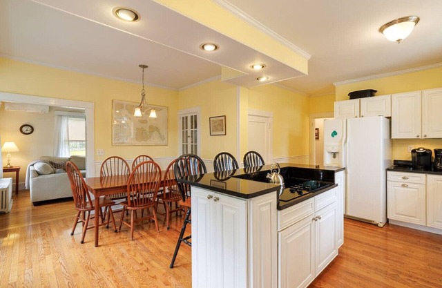 Family Pet Friendly 4BR in N.E. Harbor[Millbrook]