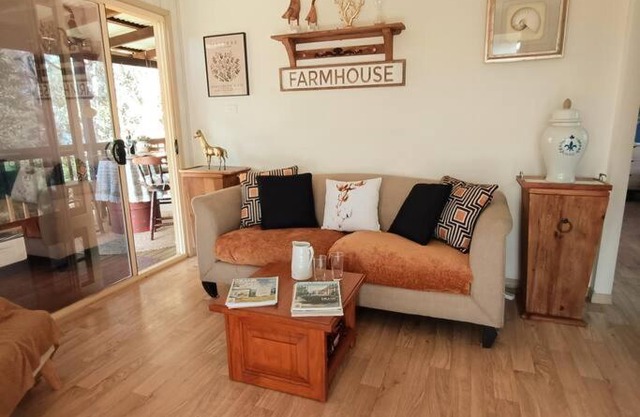 Family & Pet Friendly Retreat on the Highway