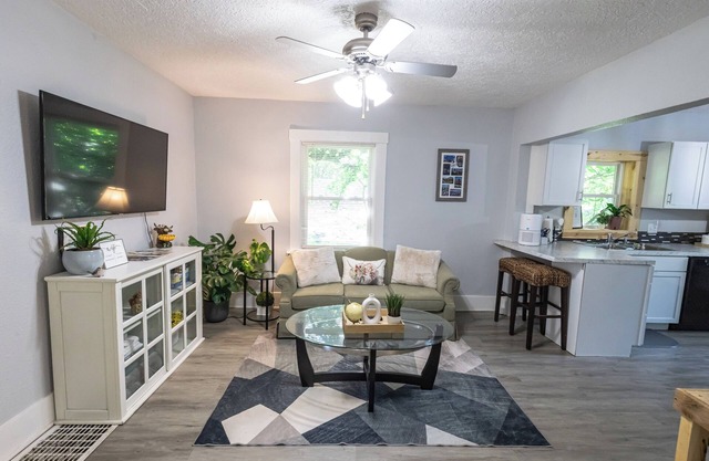 Family & Pet-Friendly 2BR Retreat Near Downtown
