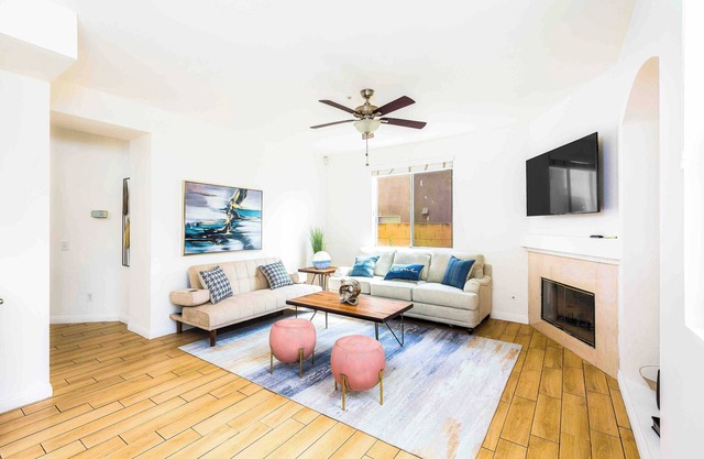 Family Retreat Near 15 Fwy｜Large Yard｜Pet-Friendly｜Flexible Stays Avail. #41402