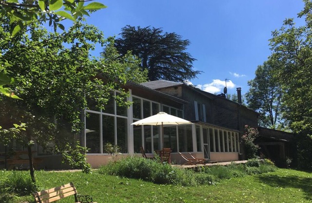 Family room in the Monts de l'Albigeois (Bed and breakfast)