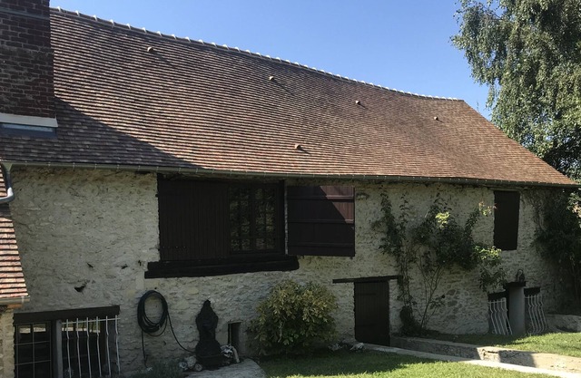 family vacation 1 hour from Paris!