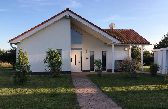 Family villa- children's paradise, winter garden, Rügen vacation with dog