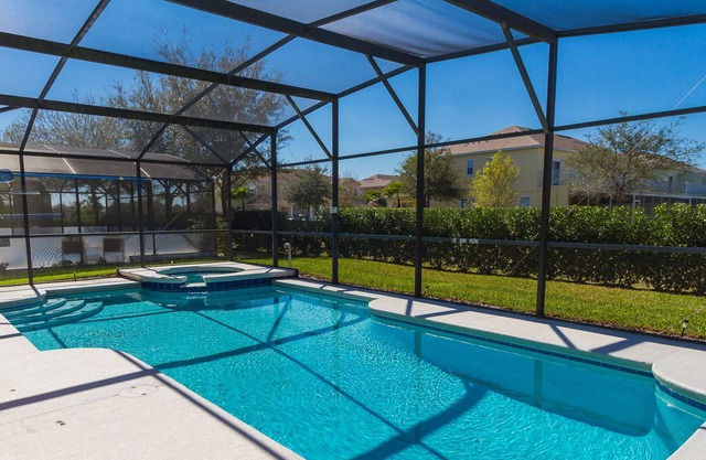 Family villa with South-facing Oversize Pool & Separate Spa