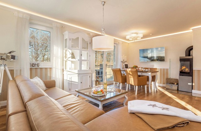 Fantastic luxury vacation apartment in Zingst, 1st row directly on the beach.