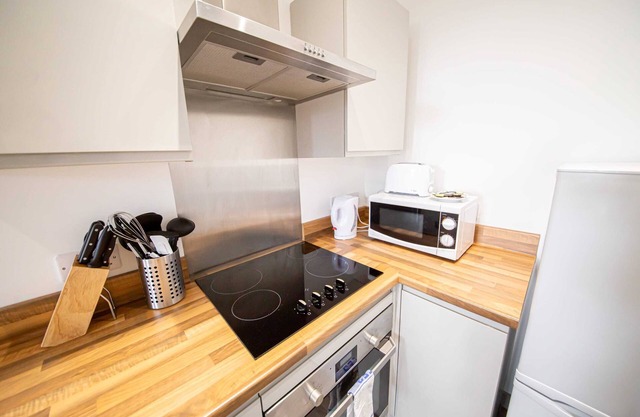 Fantastic 1 Bedroom Apartment in Blackburn