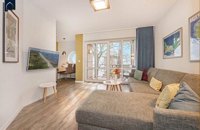 Fantastic apartment with balcony and sea view, only 50 m to the beach