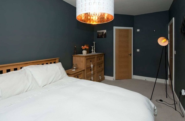 Fantastic Central Apartment for 6-Month Stay!