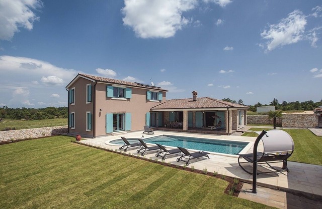 Fantastic finca with private pool,table tennis, table soccer