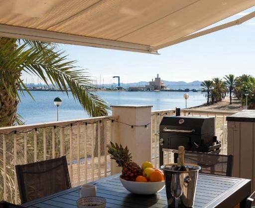 Fantastic, Front line, Penthouse Apartment with amazing views